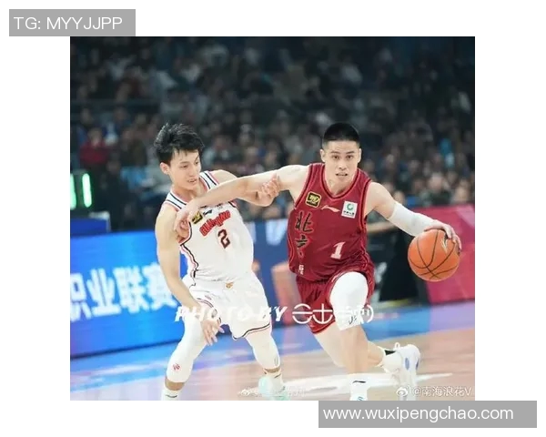 2015年CBA季后赛精彩对决北京队与广厦队的巅峰之战回顾 2015年CBA季后赛精彩对决北京队与广厦队的巅峰之战回顾