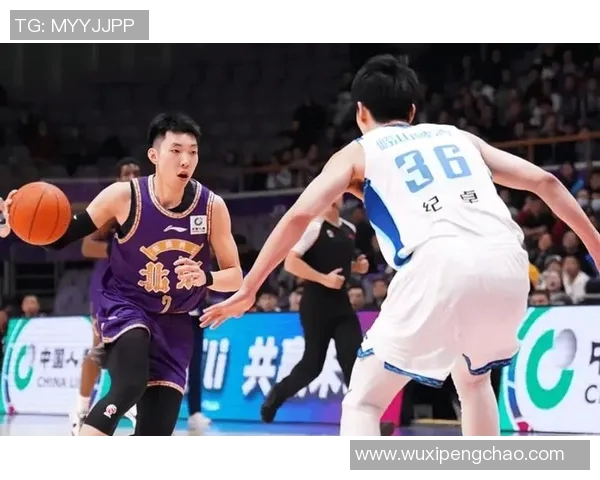 CBA精彩对决天津队迎战北控队全力争胜展现篮球魅力 CBA精彩对决天津队迎战北控队全力争胜展现篮球魅力